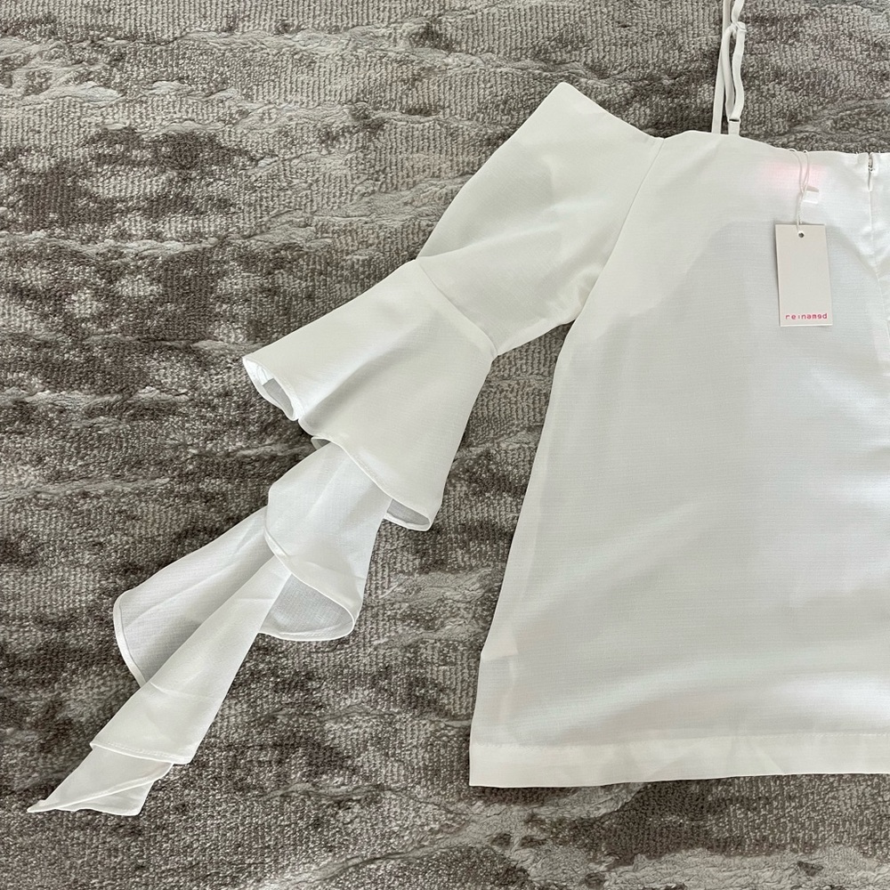 Re:named cold-shoulder blouse